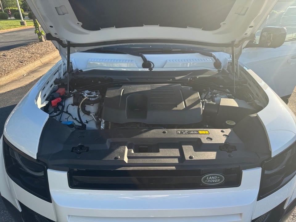 2023 Land Rover Defender 110 X-Dynamic SE