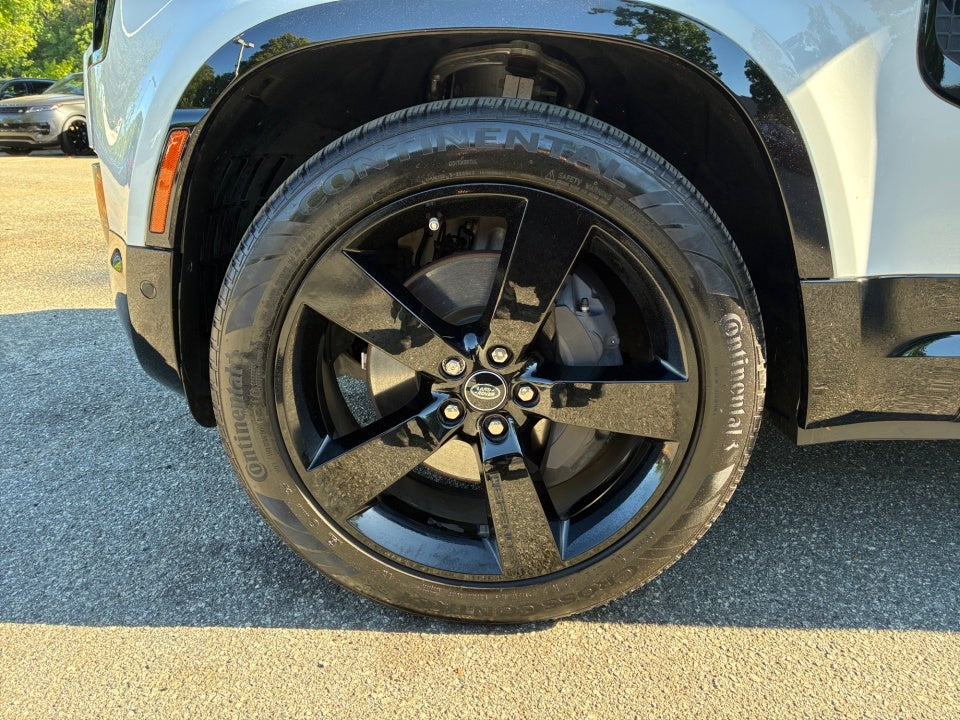 2023 Land Rover Defender 110 X-Dynamic SE