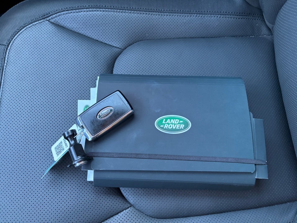 2023 Land Rover Defender 110 X-Dynamic SE