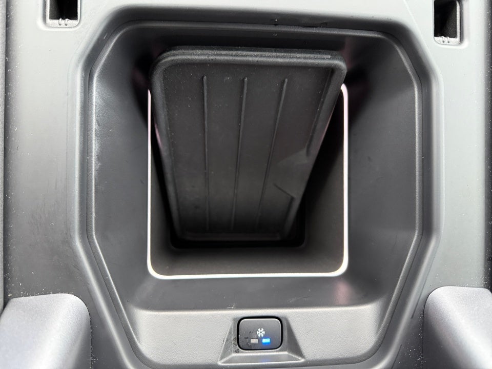 2022 Land Rover Defender 110 S