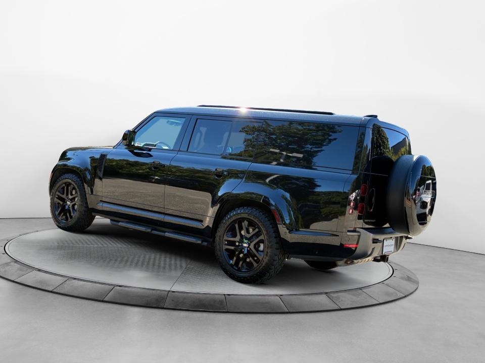 2024 Land Rover Defender Outbound