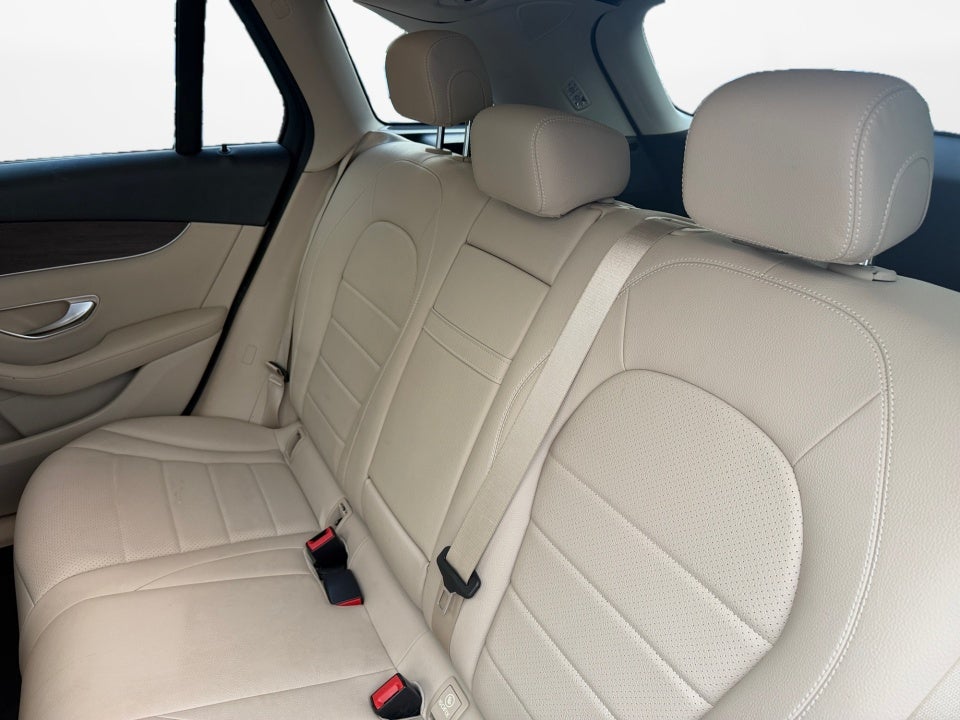 2020 Mercedes-Benz GLC 300 GLC 300