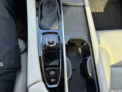 2022 Volvo XC90 T6 Inscription 7 Passenger