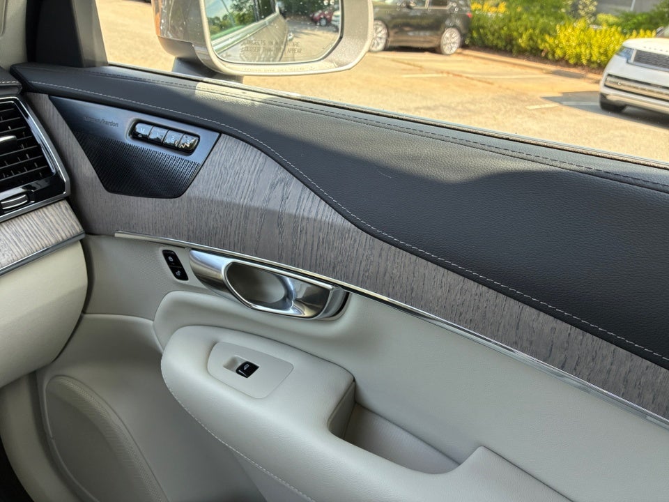 2022 Volvo XC90 T6 Inscription 7 Passenger