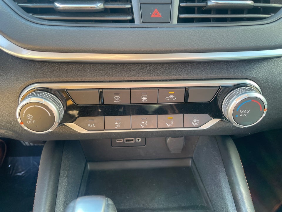 2022 Nissan Altima SR FWD