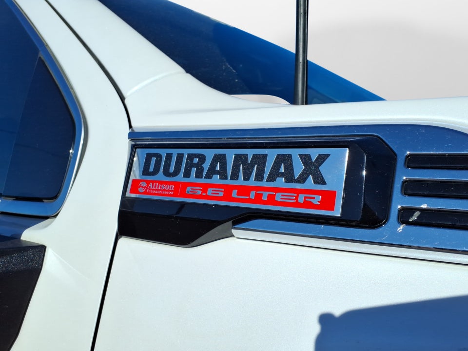 2024 GMC Sierra 2500HD 4WD Crew Cab Standard Bed Denali