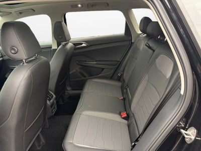 2026 Volkswagen Taos SE Black