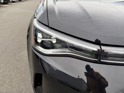 2026 Volkswagen Taos SE Black