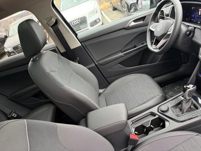 2026 Volkswagen Taos SE Black