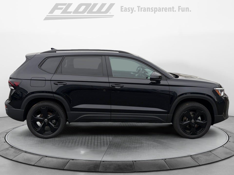 2026 Volkswagen Taos SE Black
