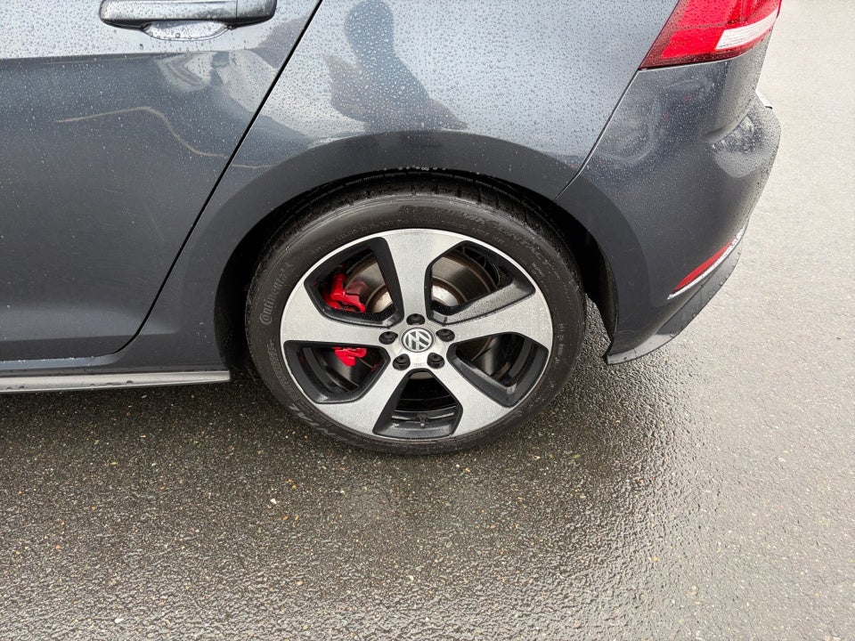 2019 Volkswagen Golf GTI 2.0T SE