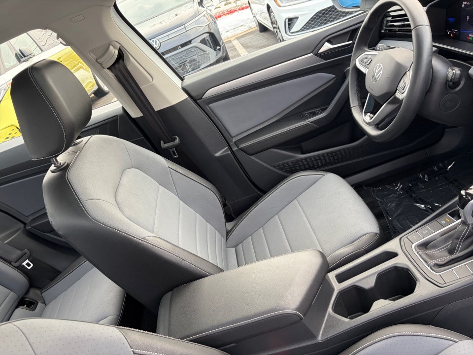 2025 Volkswagen Jetta 1.5T SE