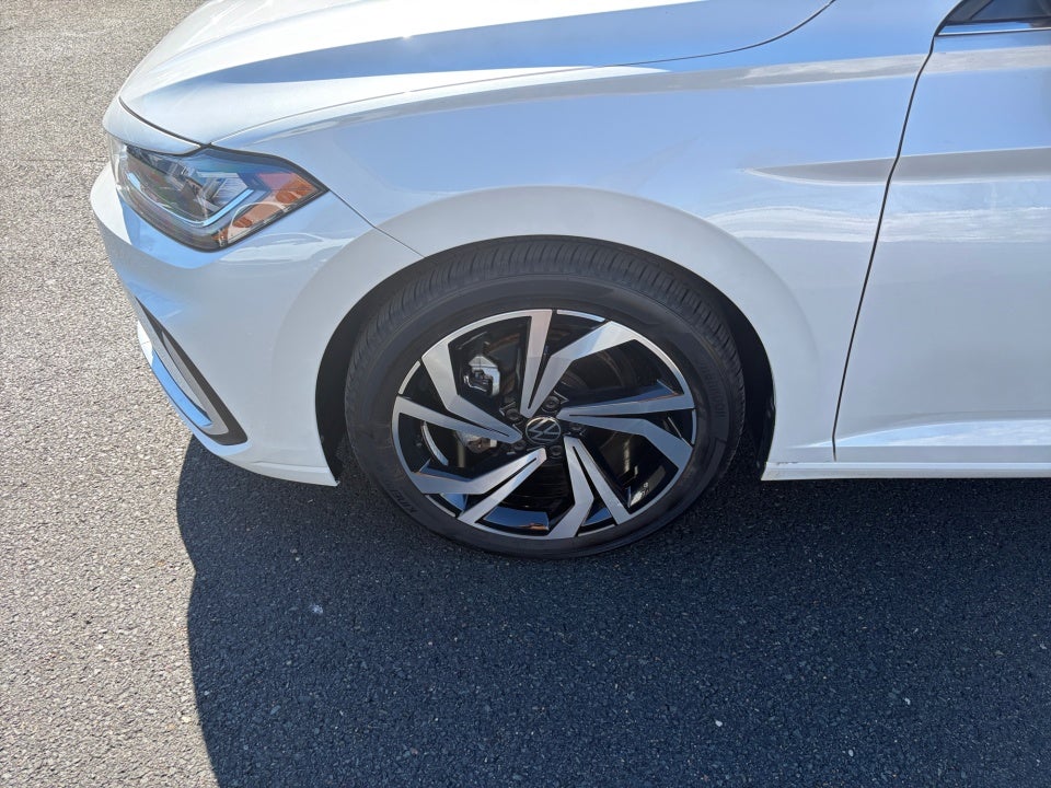 2025 Volkswagen Jetta 1.5T SEL