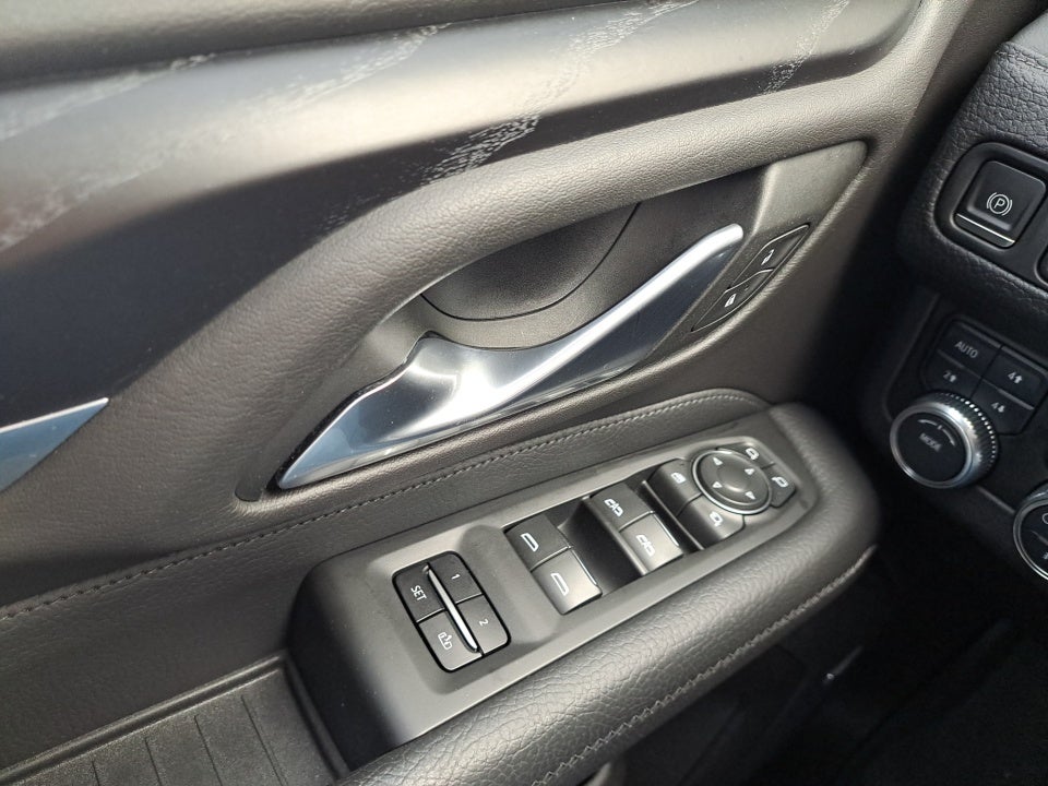 2021 GMC Yukon 4WD Denali