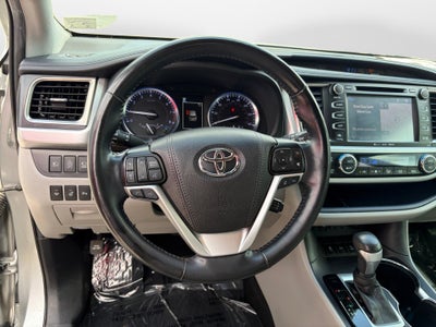 2019 Toyota Highlander Limited Platinum
