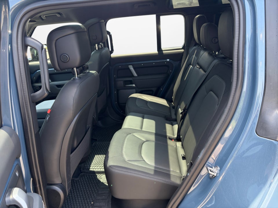 2024 Land Rover Defender X-Dynamic SE