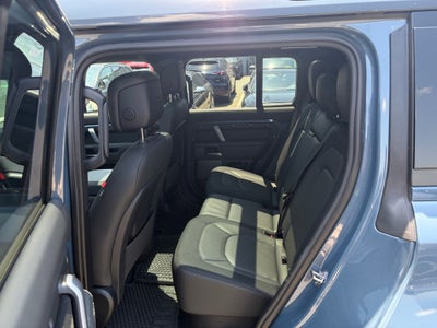 2024 Land Rover Defender X-Dynamic SE