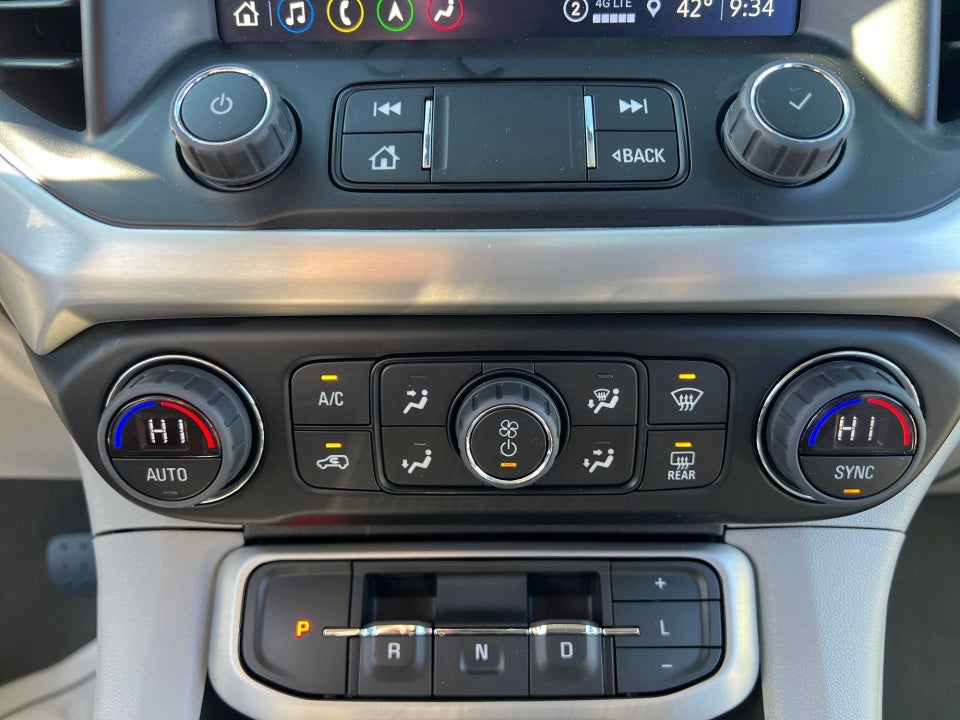 2023 GMC Acadia AWD SLT