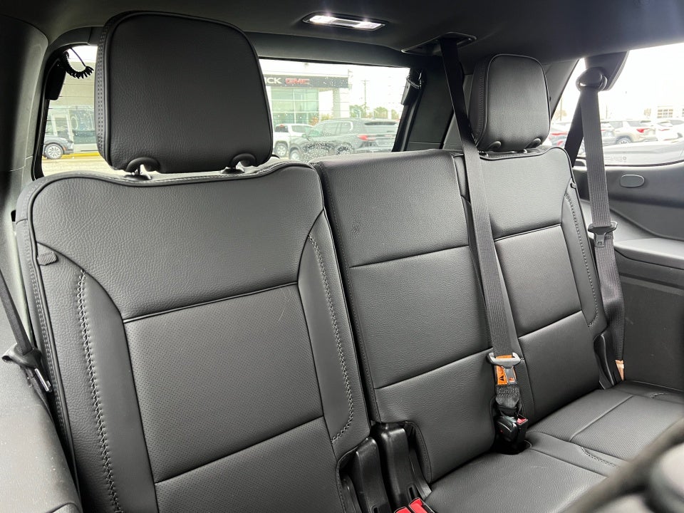 2022 GMC Yukon 4WD Denali