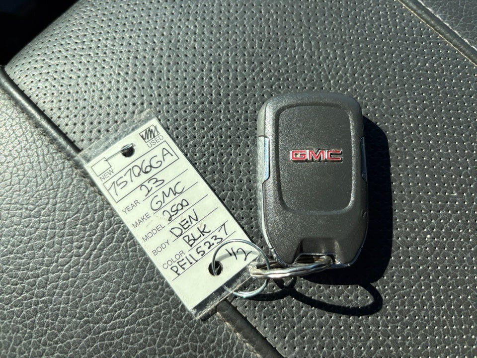 2023 GMC Sierra 2500HD Denali