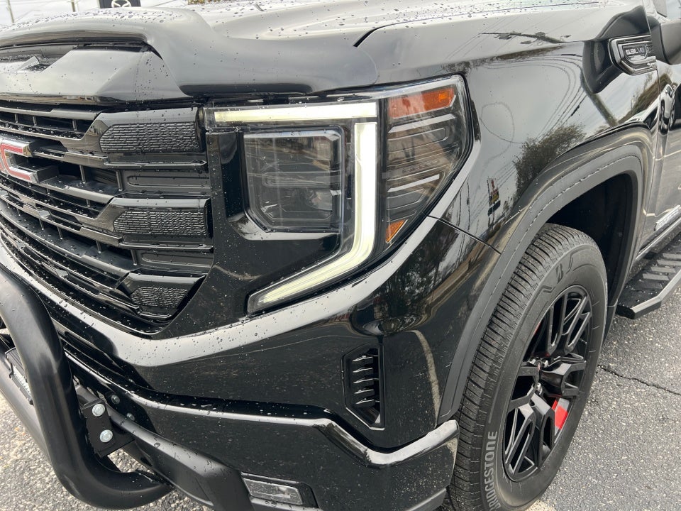 2022 GMC Sierra 1500 4WD Crew Cab Short Box Elevation