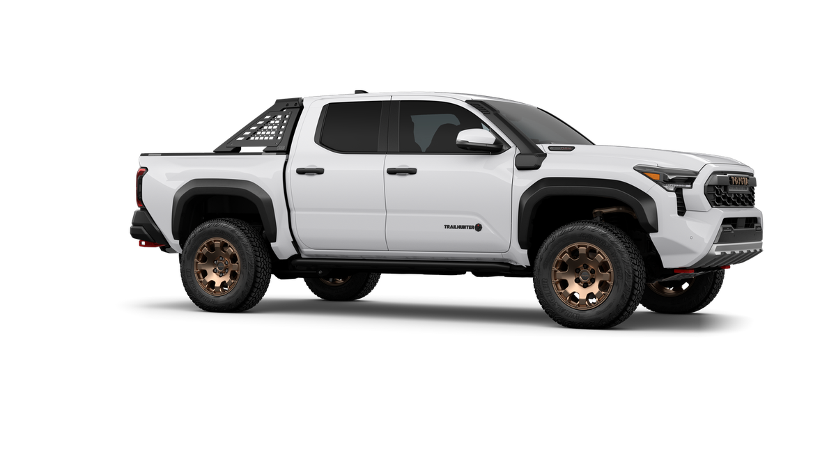 2026 Toyota Tacoma i-FORCE MAX Trailhunter