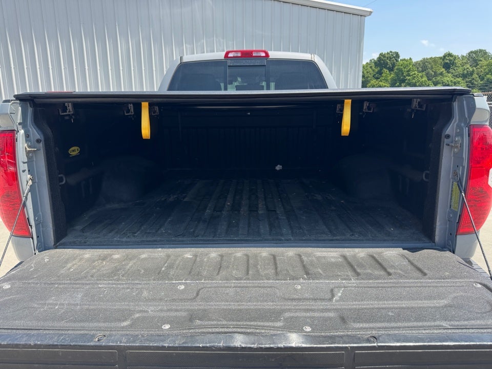 2018 Toyota Tundra SR5 5.7L V8